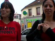 Duel entre soeur laquelle est la plus salope, rponse  la maison