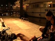 La meilleure video porno amateur: baisée sur les quais à Paris!